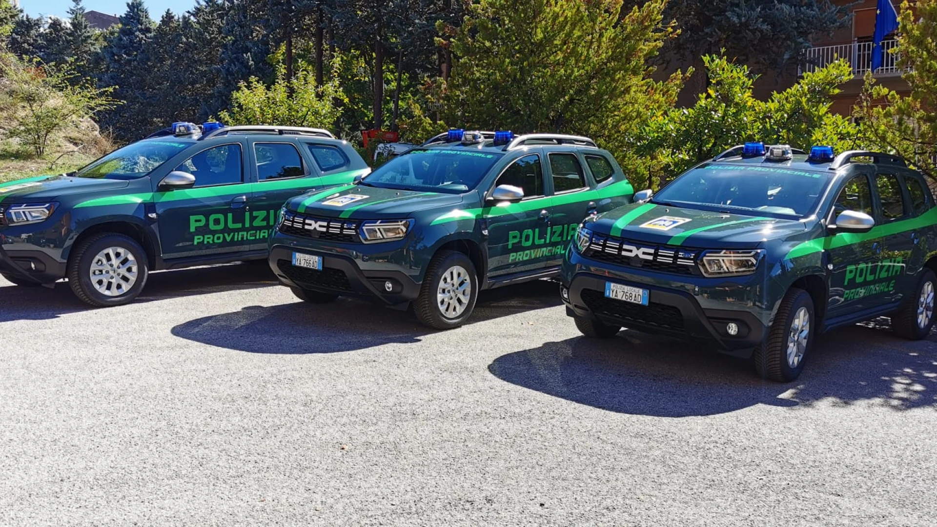 Sicurezza: rinnovato il parco auto della Polizia provinciale dell’Aquila. Consegnati questa mattina tre Suv 4x4 al comando di Polizia Provinciale